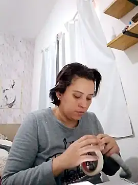 BIADELICIA1 live cam on StripChat