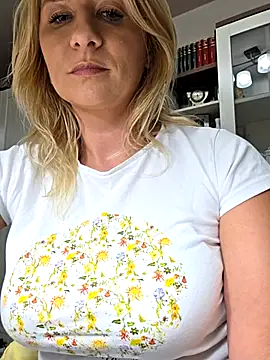 KaylinJan webcam