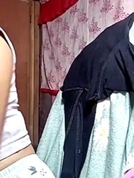 Cutie_body11 webcam