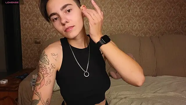 Lilihere_ webcam