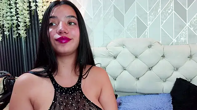 Zaira_bonny live cam on StripChat