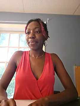 oliviaprettypussy live cam on StripChat