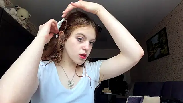 BuzzingRaid live cam on StripChat