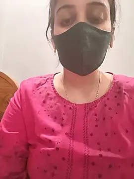 Tamil_shalini live cam on StripChat