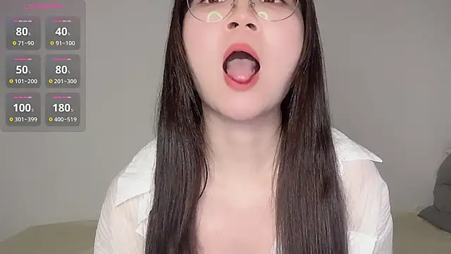 77-Vicky live cam on StripChat