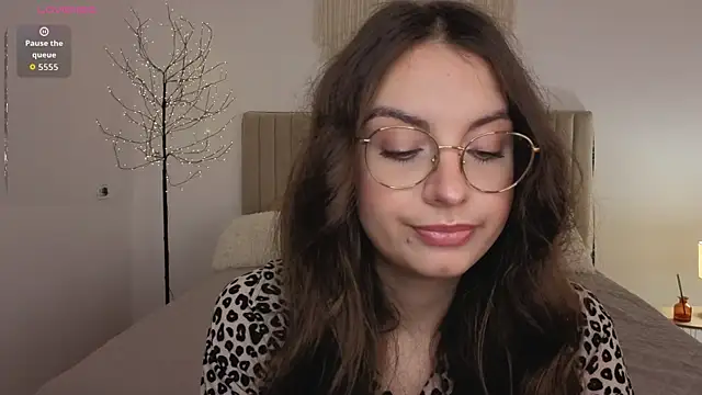 Real_cutie1 webcam