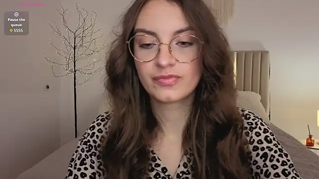 Real_cutie1 webcam