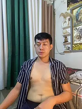 xshyboyx live cam on StripChat