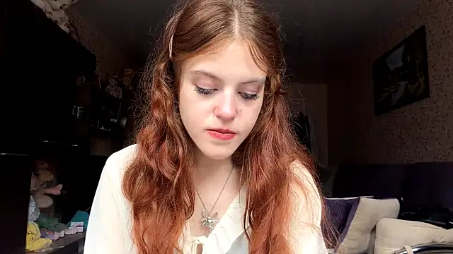 BuzzingRaid live cam on StripChat