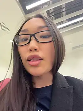 trytomakememoam webcam