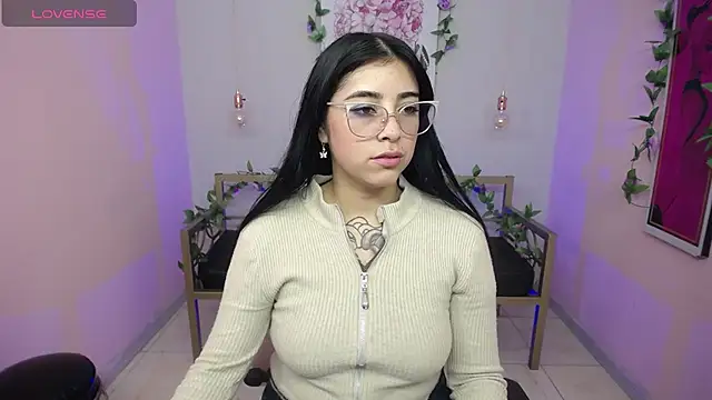 adri_gomez_x - Adri_gomez_x's free webcam - UK Sex Cams