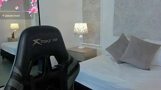 stephanya_ webcam
