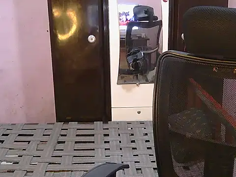 HotXKrish webcam