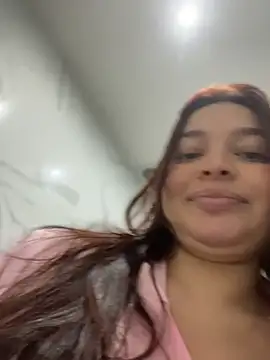 sarahreyess_11 webcam