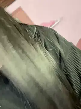 LunaMoore_Pink webcam