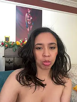 Esmerald_1111 webcam