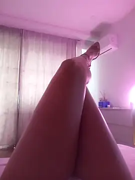 LauraDelightX webcam