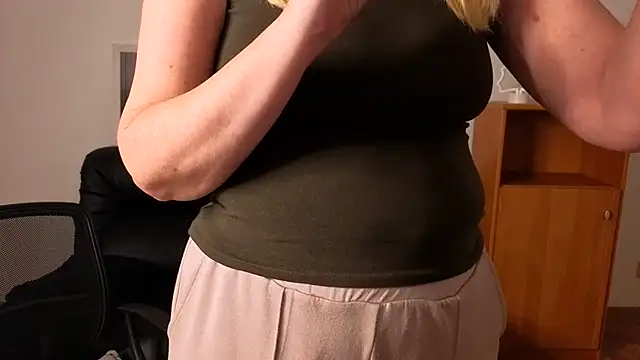 Bella_soulmate webcam