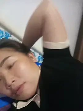 Julie-xx webcam