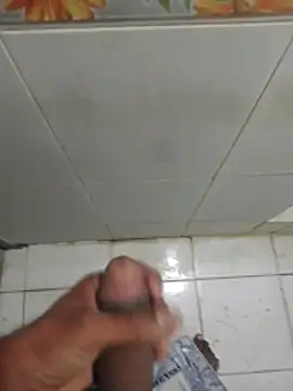 boy7inche webcam