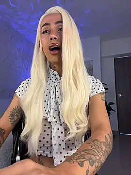 miss_tatiana_'s live cam