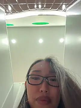 trytomakememoam webcam