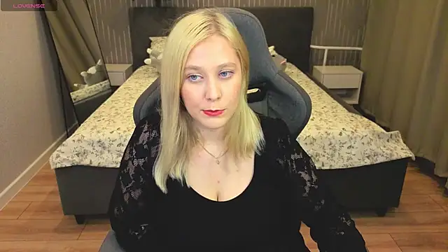 AmeliaxCandy live cam on StripChat