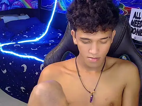 hugekenbigcock webcam