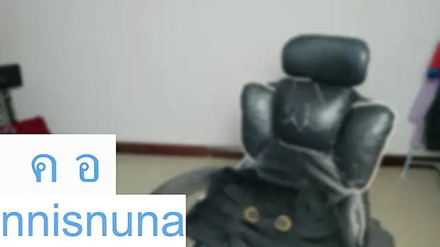 nunanunanuna live cam on StripChat