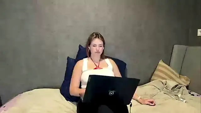 Four_Our live cam on StripChat