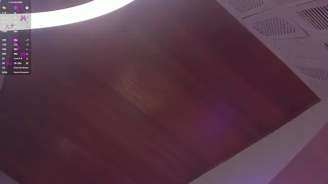 elodie_walker webcam