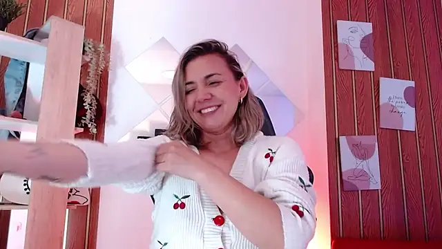 milfsecret69 webcam