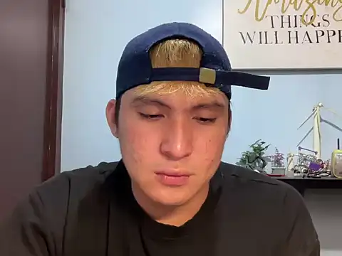 Kingdirtyfog live cam on StripChat