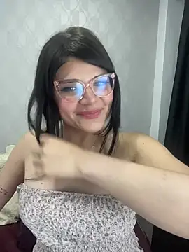 dayis_butera live cam on StripChat