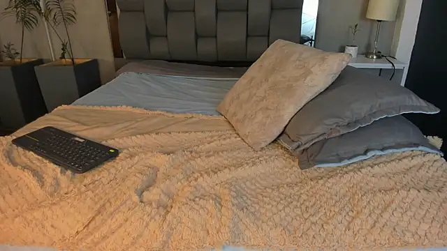 Charlie___Musk webcam
