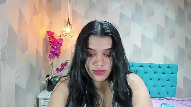 LindaBreeS webcam