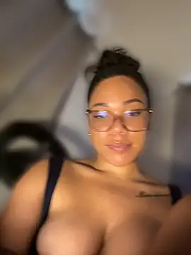 ashley_Tompson1 webcam