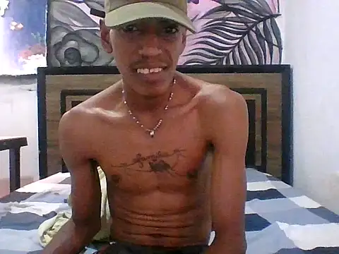AlbertBigCock live cam on StripChat