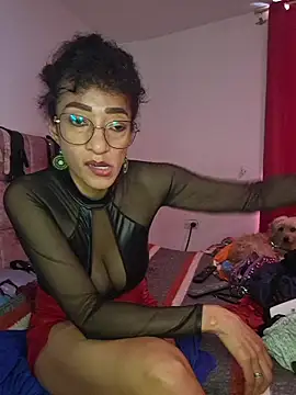 AmelieMartinez webcam