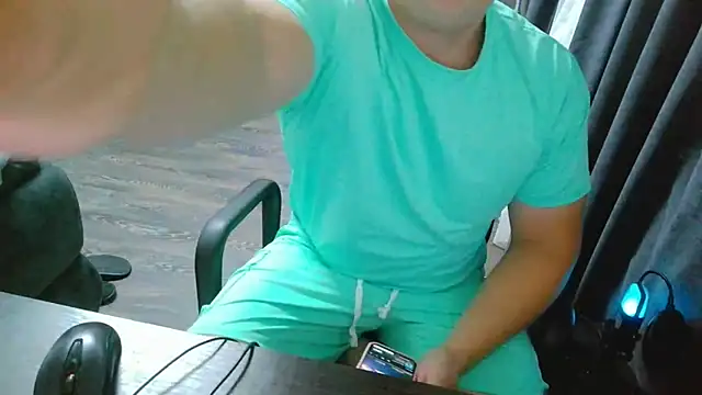 gamblingbum live cam on StripChat
