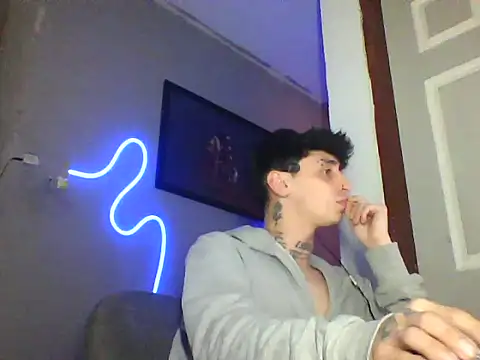 alejo_greyx webcam