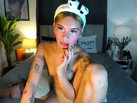 SiennaBlair webcam