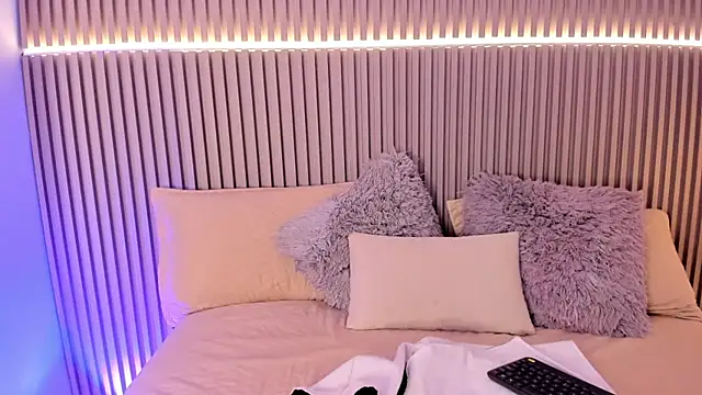 Victoria_Rosee webcam