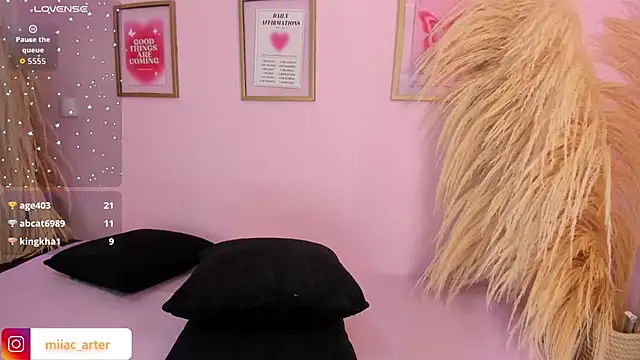 MiaaCarter_ webcam