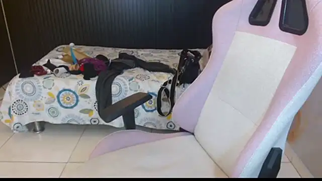 naomis_36 webcam