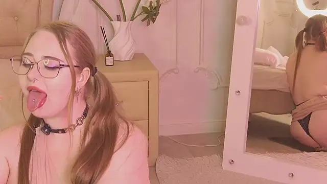 AprilWoods webcam