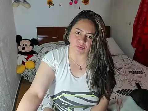 cris_spicy webcam