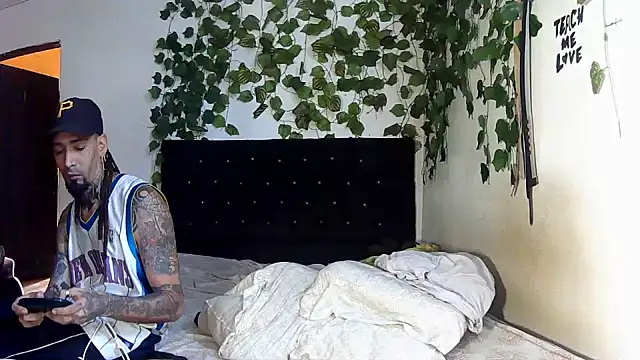 caribbeanlover1 live cam on StripChat