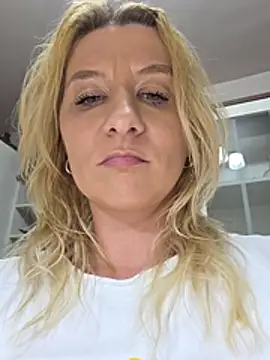 KaylinJan live cam on StripChat