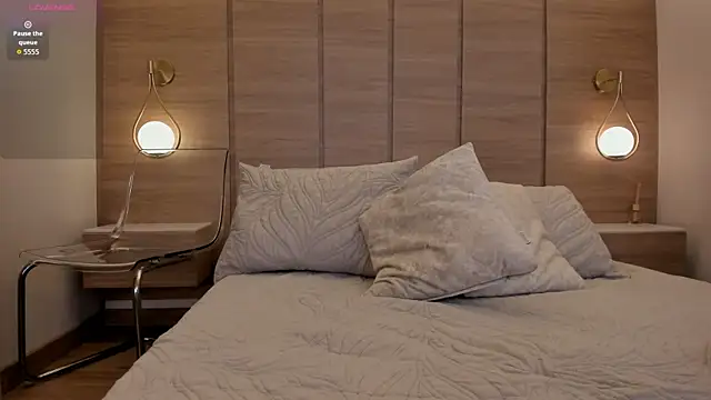Emilia1040X webcam